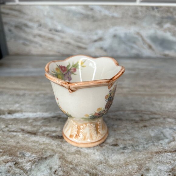 Cracker Barrel Country Store Bunny Rabbit Egg Cup Ceramic Easter Traditions - Picture 2 of 8